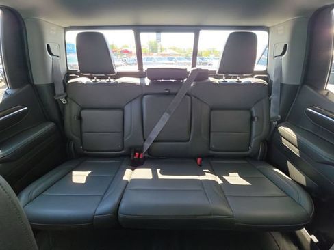 Used 2022 Chevrolet Silverado 1500 LT Trail Boss w/ Convenience Package II AWD/4WD image 25