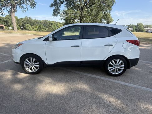 Used 2012 Hyundai Tucson Limited w/ Premium Pkg FWD image 8