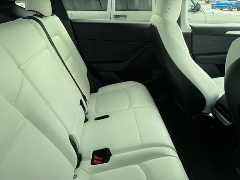 Used 2023 Tesla Model Y Long Range AWD/4WD image 20