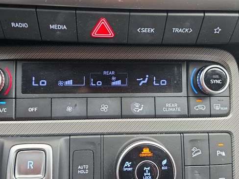 Used 2025 Hyundai Palisade SEL AWD/4WD image 18