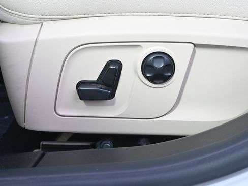 Used 2017 Maserati Ghibli RWD image 14
