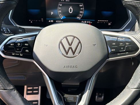Used 2022 Volkswagen Tiguan SE R-Line AWD/4WD image 15