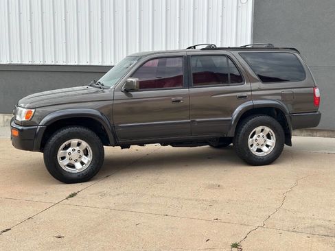 Used 1997 Toyota 4Runner Limited image 7