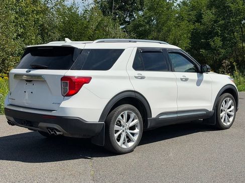 Used 2024 Ford Explorer Platinum w/ Technology Package AWD/4WD image 23
