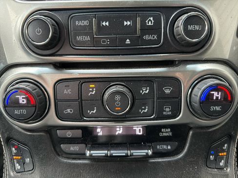 Used 2017 Chevrolet Suburban Premier AWD/4WD image 24