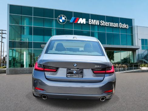 Used 2026 BMW 330i Sedan w/ Premium Package RWD image 5