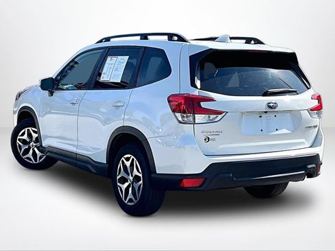 Used 2023 Subaru Forester Premium AWD/4WD image 14