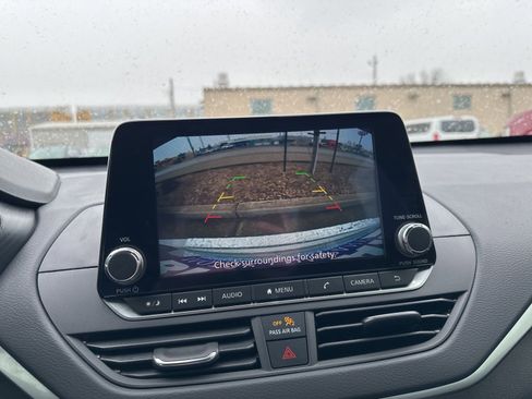 Used 2022 Nissan Altima 2.5 SV image 56