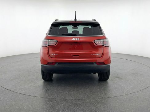 Used 2025 Jeep Compass Limited image 7