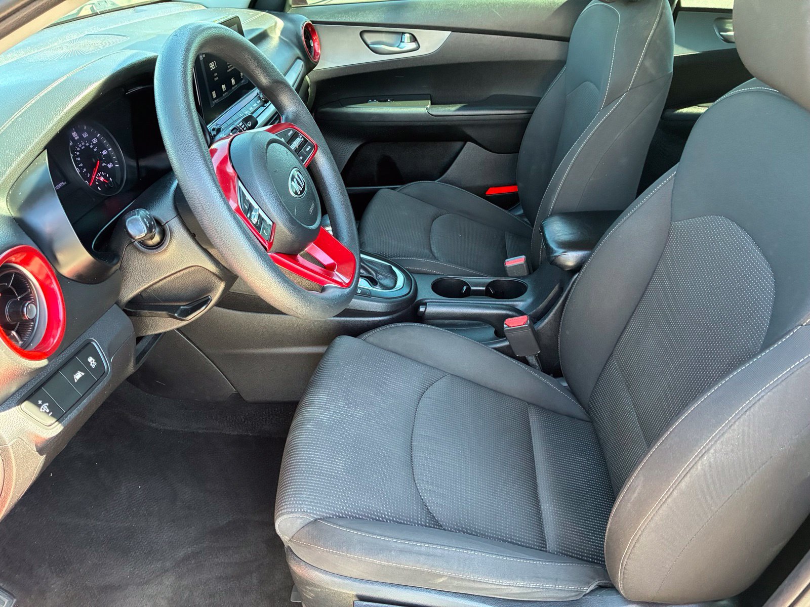 Used 2019 Kia Forte LXS FWD image 13