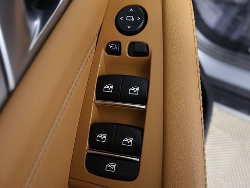 Used 2024 BMW X5 xDrive40i w/ Premium Package image 39