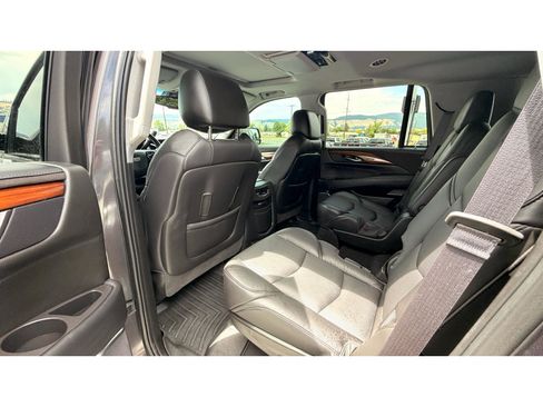 Used 2016 Cadillac Escalade Premium AWD/4WD image 37