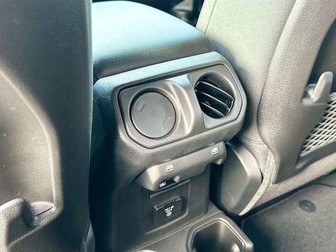 New 2026 Jeep Gladiator Mojave image 17