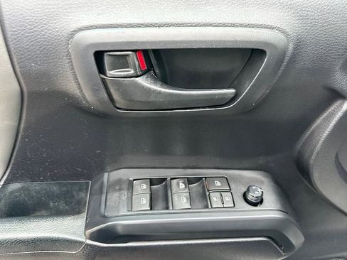 Certified 2021 Toyota Tacoma SR image 14