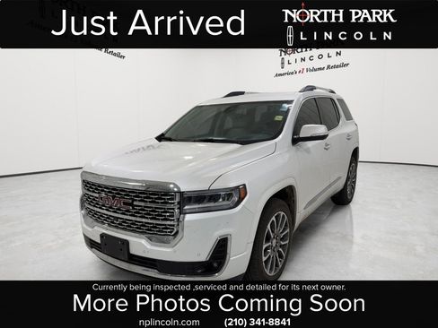 Used 2021 GMC Acadia Denali w/ Denali Technology Package FWD image 1