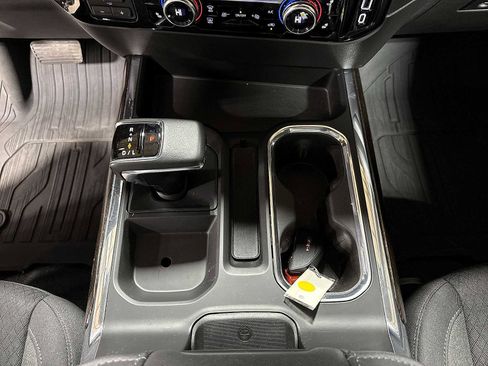 Used 2022 GMC Sierra 1500 Elevation w/ Preferred Package image 34