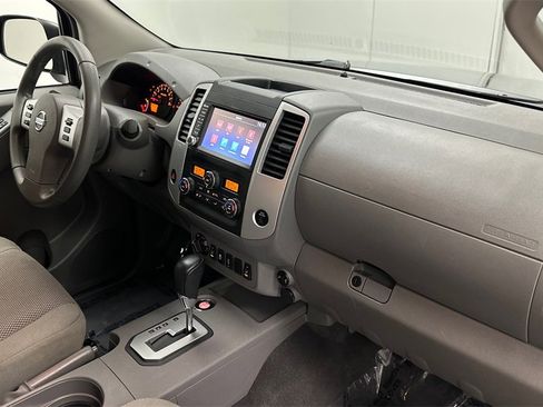 Used 2020 Nissan Frontier SV image 20