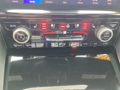 Used 2022 Jeep Grand Cherokee Summit w/ Adv Protech Group IV image 27