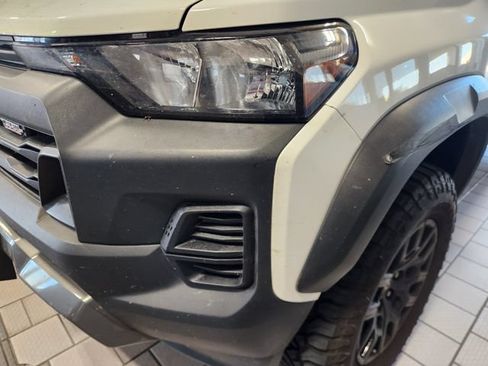 Used 2024 Chevrolet Colorado Trail Boss w/ Advanced Trailering Package AWD/4WD image 7