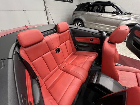 Used 2010 BMW 135i Convertible w/ Premium Pkg image 35