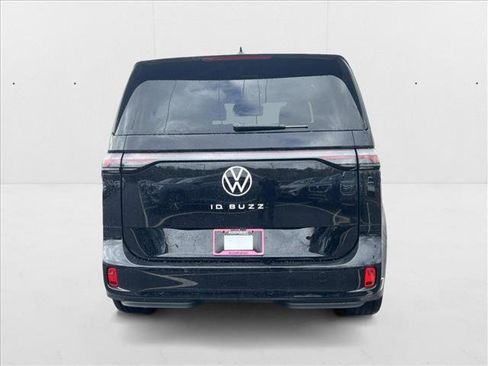 New 2025 Volkswagen ID. Buzz Pro S image 7