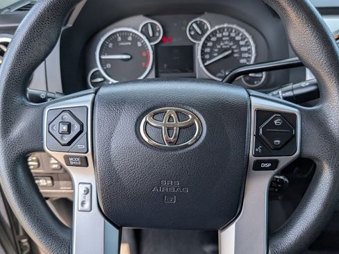 Used 2016 Toyota Tundra SR5 AWD/4WD image 18