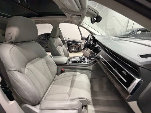 Used 2020 Audi Q7 3.0T Prestige AWD/4WD image 37