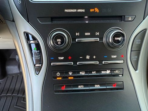 Used 2019 Lincoln Nautilus Select image 26