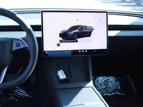 Used 2025 Tesla Model 3 Long Range RWD image 11