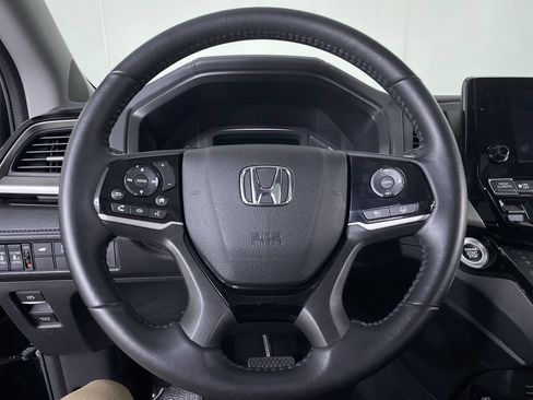 Used 2023 Honda Odyssey Touring image 13