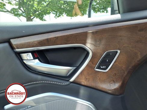 Used 2019 Acura RDX w/ Advance Package AWD/4WD image 16