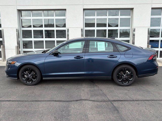 Used 2025 Honda Accord SE image 3