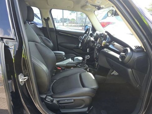 Used 2017 MINI Cooper S image 14