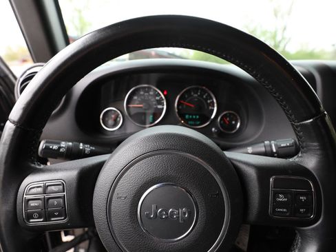 Used 2015 Jeep Wrangler Sport AWD/4WD image 19