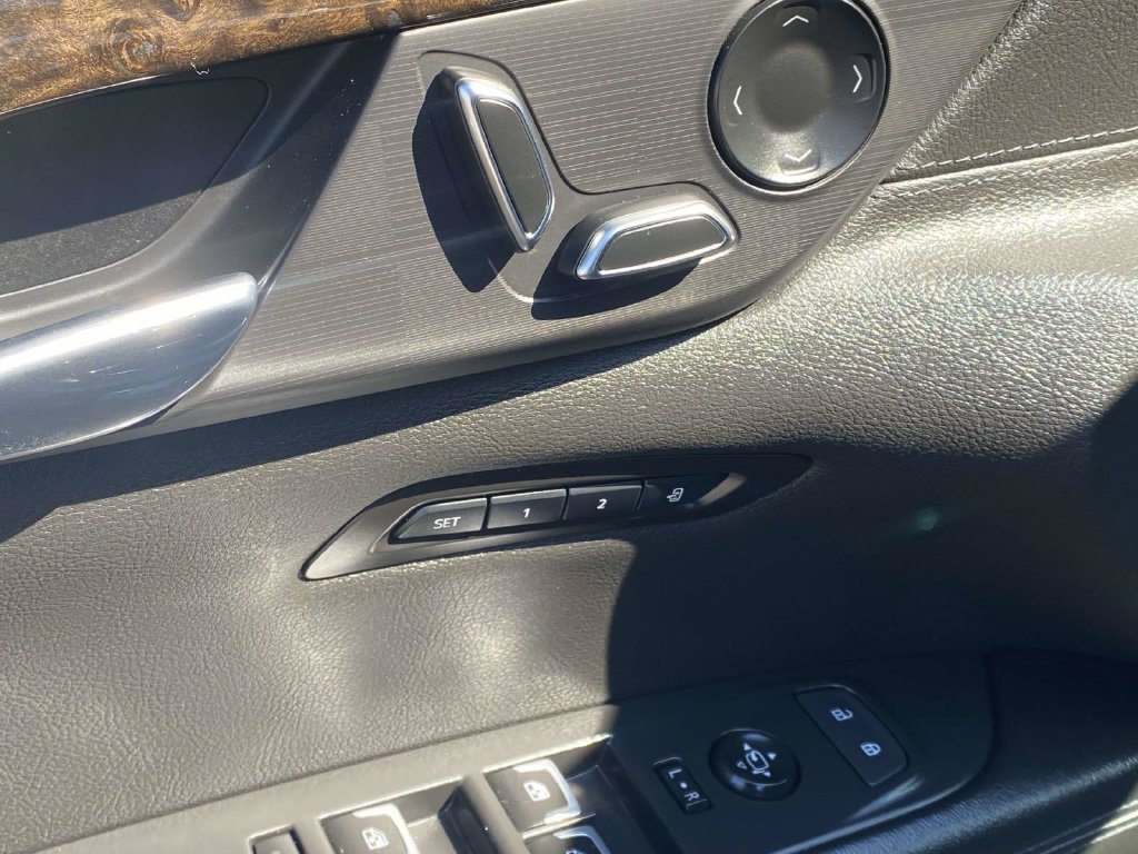Used 2020 Cadillac CT6 Premium Luxury AWD/4WD image 21