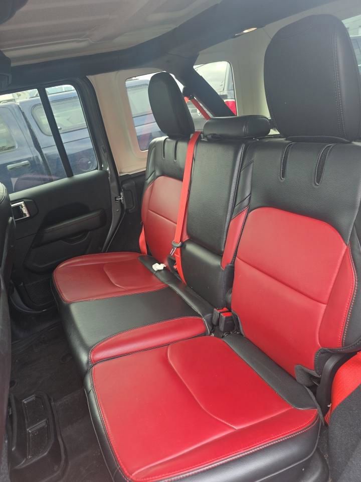 Used 2023 Jeep Wrangler Unlimited Rubicon 4xe AWD/4WD image 6