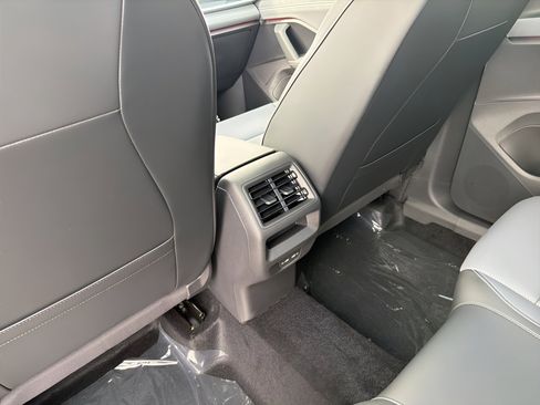 New 2026 Volkswagen Tiguan SE R-Line AWD/4WD image 25