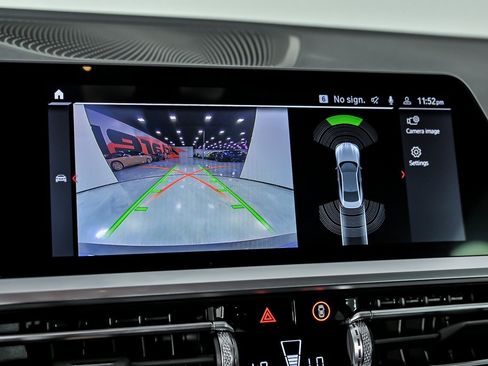 Used 2022 BMW M4 xDrive Competition w/ M Carbon Exterior Package image 33