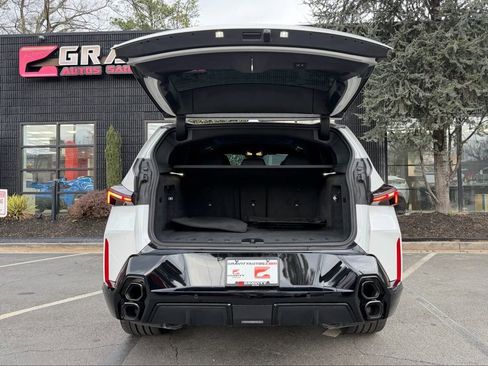 Used 2023 BMW XM image 16