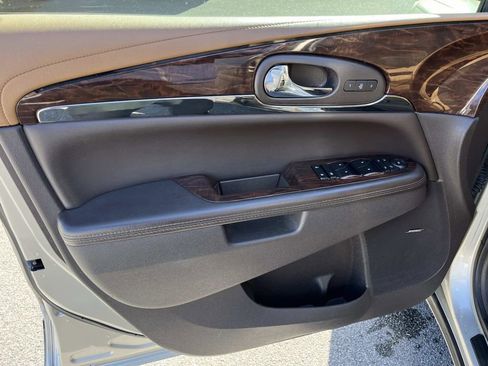 Used 2014 Buick Enclave Premium w/ Trailering Provision Package image 27