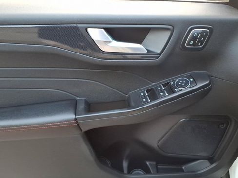 Certified 2024 Ford Escape ST-Line Elite w/ Premium Technology Package AWD/4WD image 9