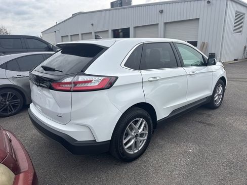 Used 2023 Ford Edge SEL image 3