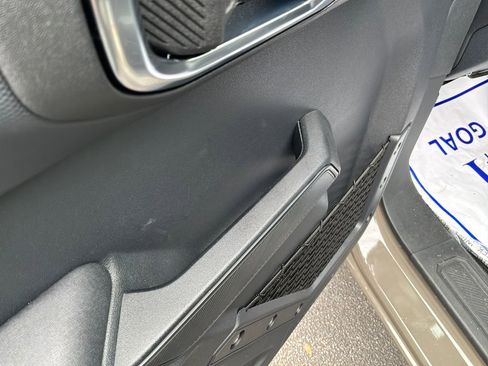 New 2025 Ford Bronco 4-Door w/ Sasquatch Package image 10