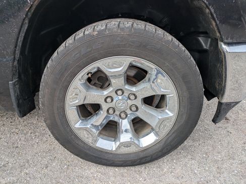 Used 2022 RAM 1500 Big Horn AWD/4WD image 11