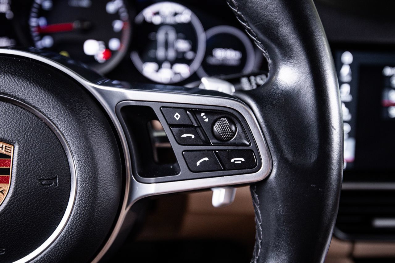 Used 2019 Porsche Cayenne AWD/4WD image 15