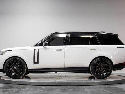 Used 2023 Land Rover Range Rover Long Wheelbase Autobiography image 41