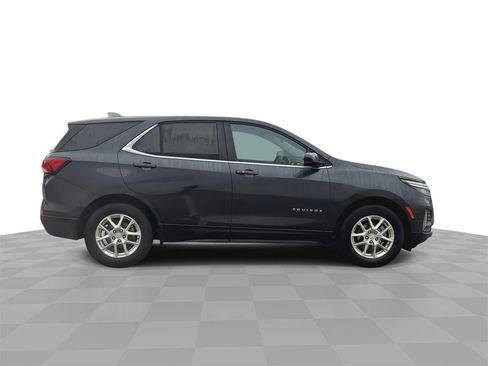 Used 2023 Chevrolet Equinox LT image 9