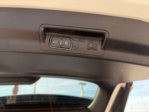 Used 2023 Ford Explorer XLT w/ Equipment Group 202A image 28