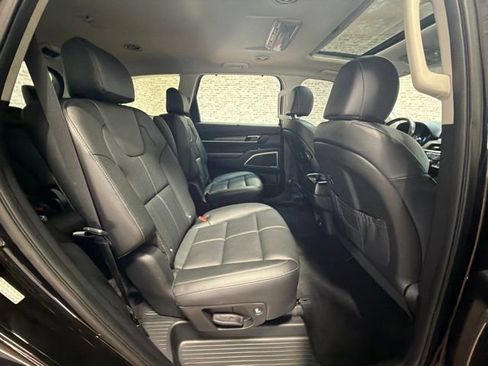 Used 2021 Kia Telluride EX w/ EX Premium Package AWD/4WD image 13