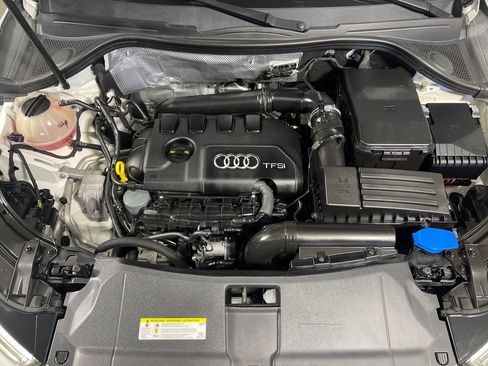 Used 2016 Audi Q3 2.0T Prestige w/ Prestige Package FWD image 9